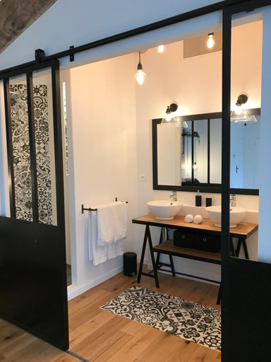 Others 3, Le Cabanon de Marie, Vaucluse