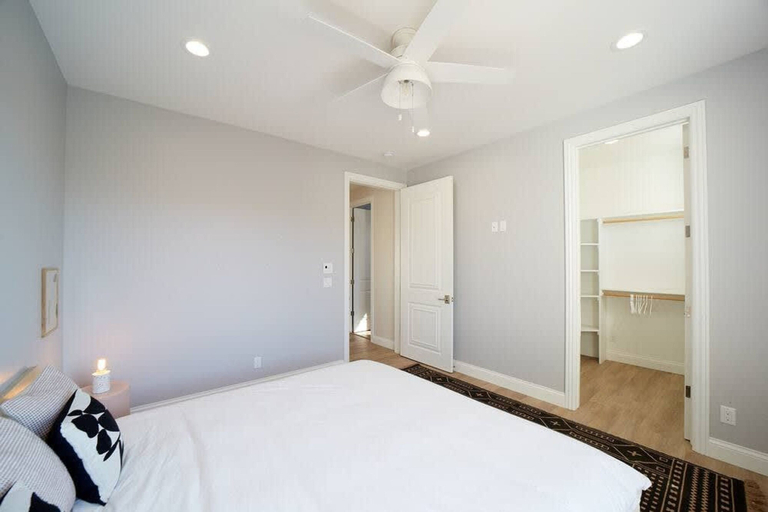 Room 5, Vanderpump Rules Lake Havasu Luxury Villa w Pool, Mohave