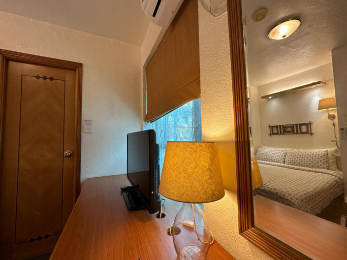 Bedroom 13