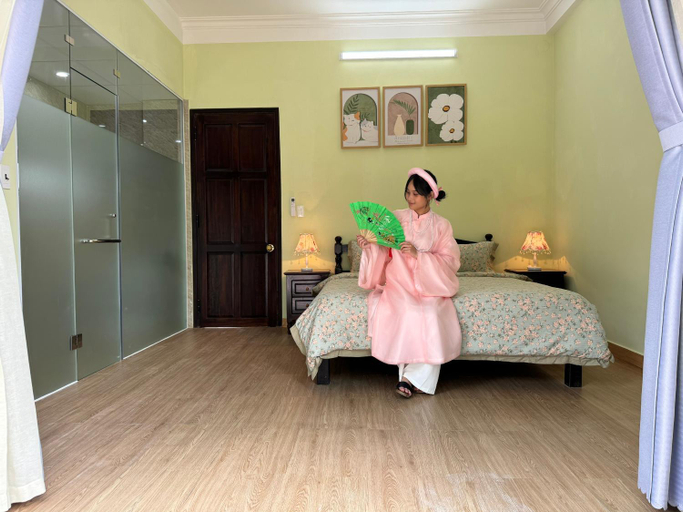 Bedroom 9