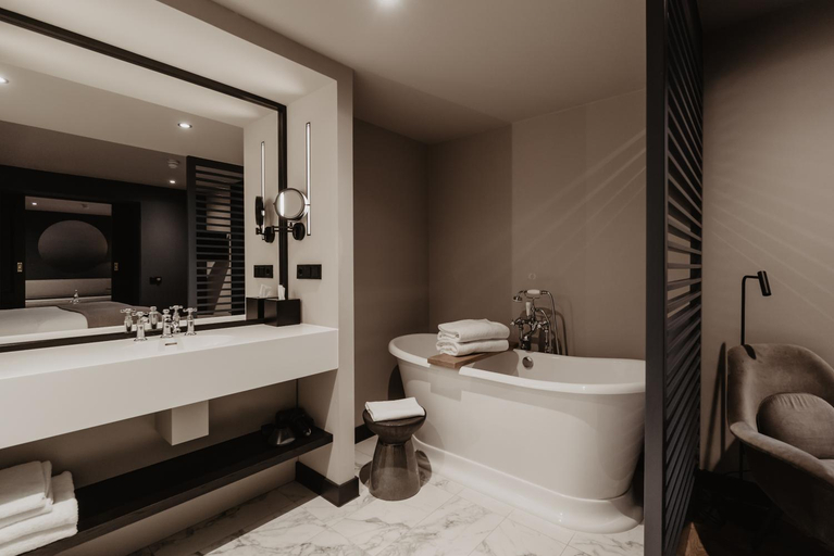 Bathroom 3, The Nox Hotel, Utrecht