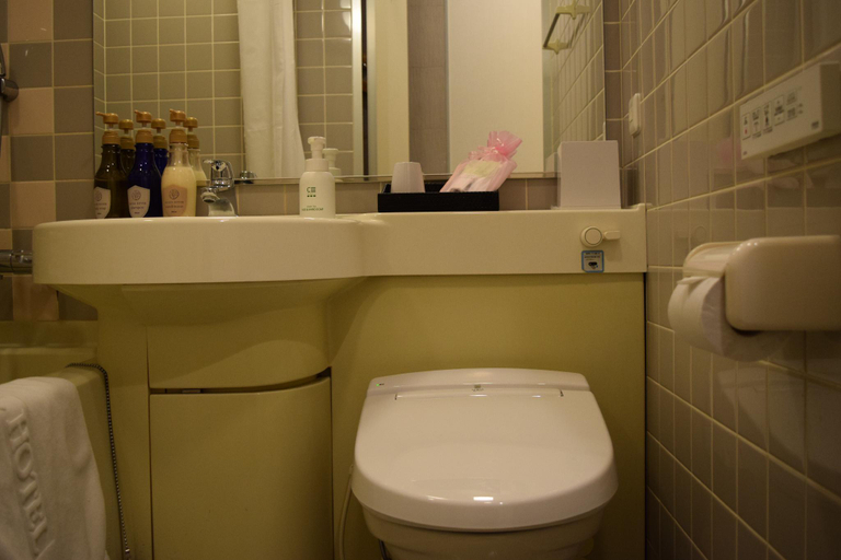 Bathroom 15