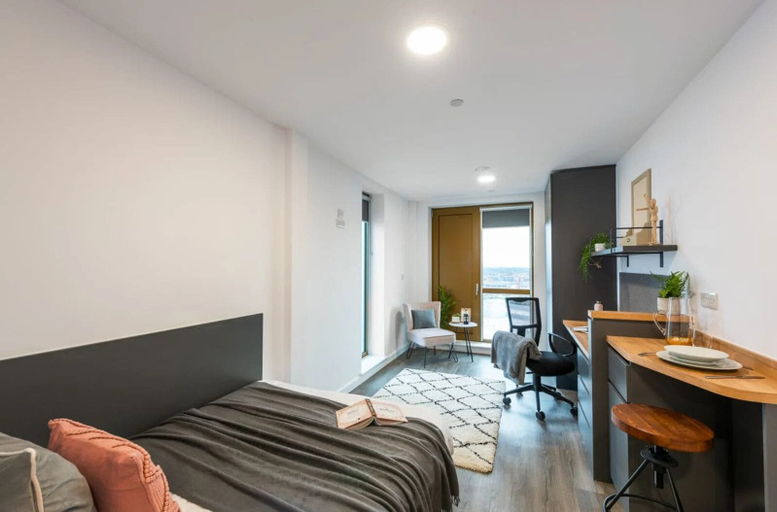 Bedroom 2, For Students Only The Valentine in London, London