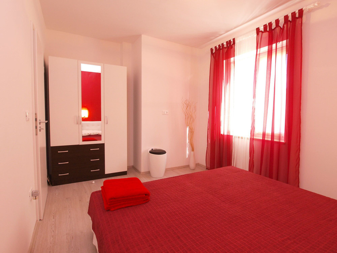 Others 4, Apartments vesna 1000, Fažana
