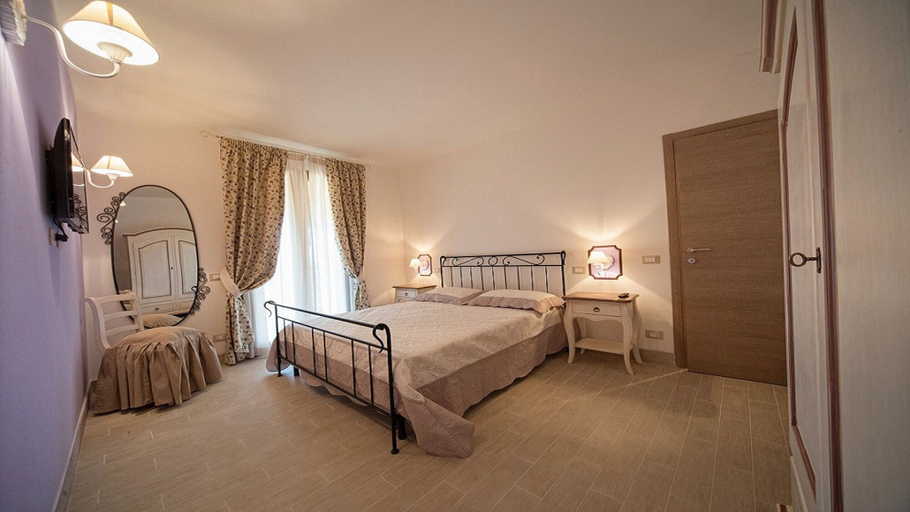 Room 1, La Tana del Botti in Crespina, Pisa