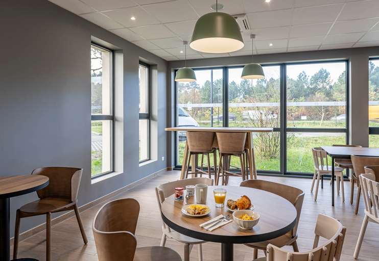 Food & Drinks 5, B&B HOTEL Bordeaux Saint André De Cubzac, Gironde