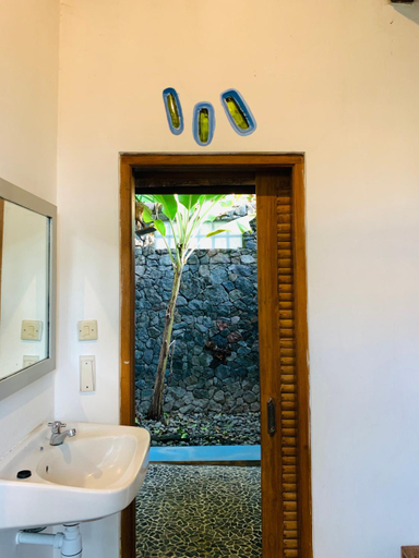 Bathroom 7
