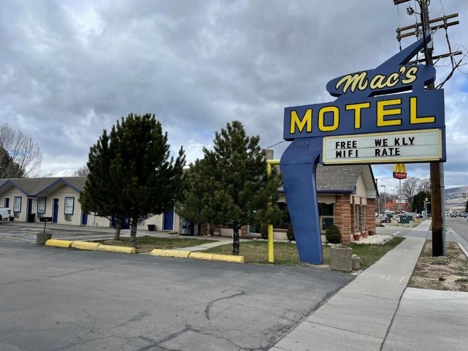 Exterior & Views 2, Mac's Motel, Wasatch