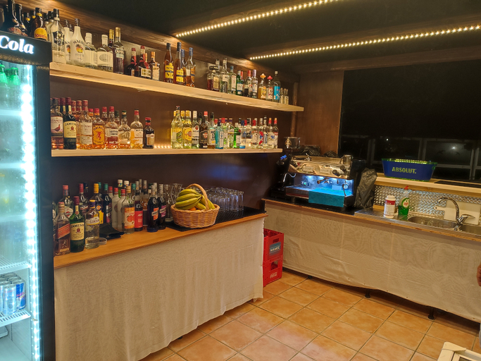 Food & Drinks 3, New Kydonia Suites And Studio, Crete