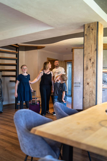 Food & Drinks, Chalet EDELWEISS - Private Wellness with Whirlpool & Sauna, Landeck