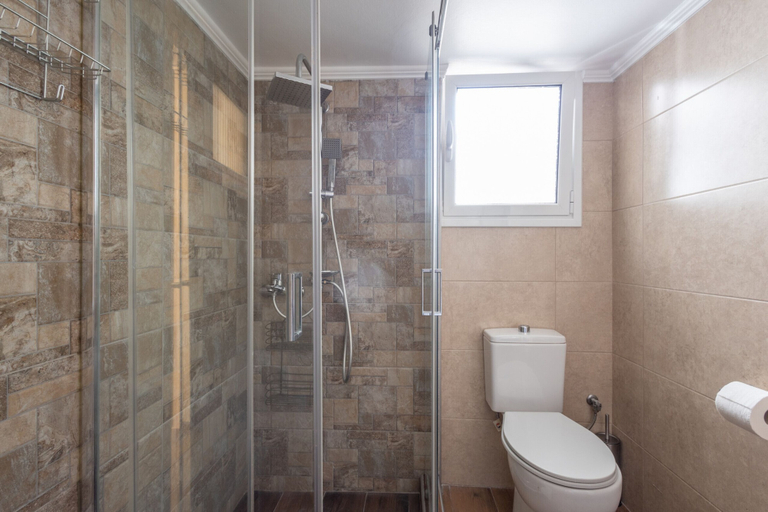 Room 5, Kastella Waves Chic 2-bedroom Getaway w sea View, Attica