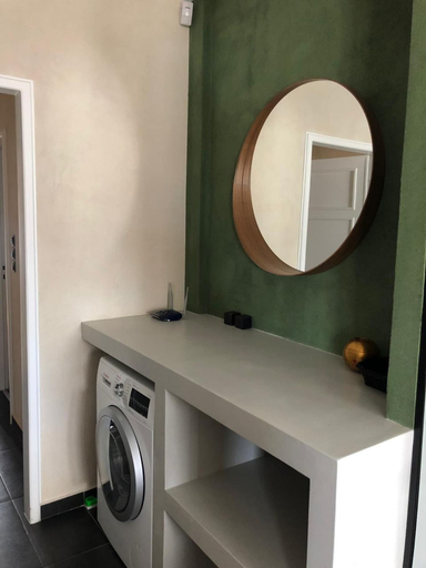 Room 3, Luxurious Apartment With big Balcony Best Location, Attica
