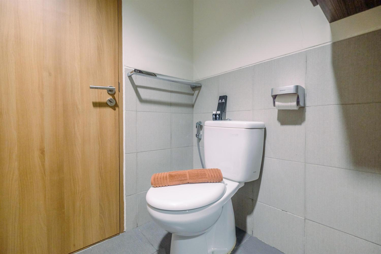 Bathroom 12