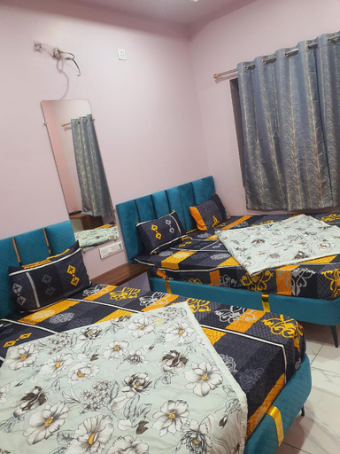 Bedroom 1, Joyful Residence Homestay, Ujjain