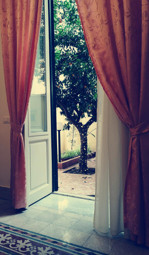 Others 3, Le Rose del Viale, Palermo
