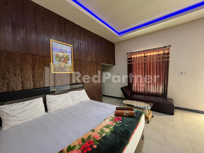Bedroom 13