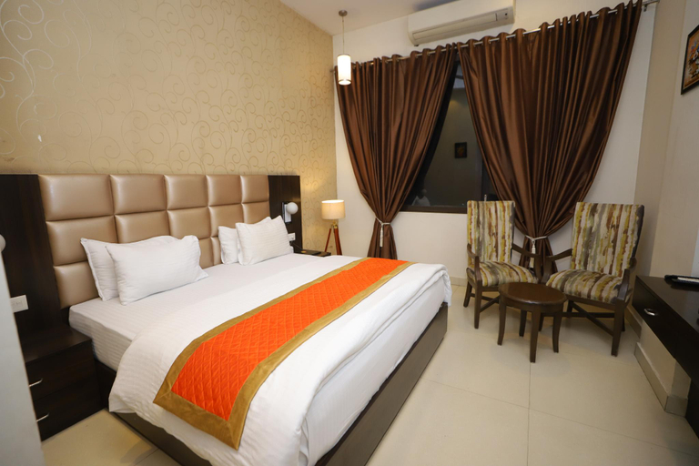 Bedroom 2, Hotel JM Vistaraa, Bareilly
