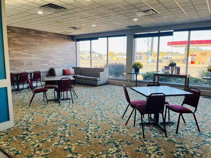 Public Area 3, Baymont by Wyndham Keokuk, Lee