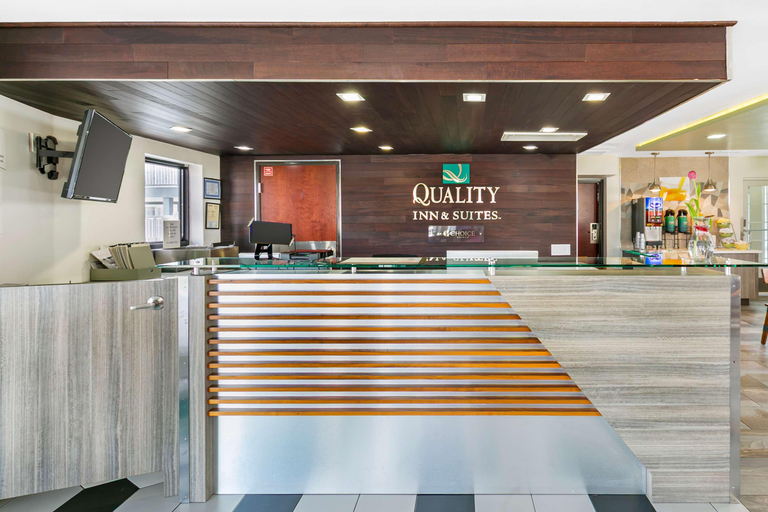Public Area 2, Quality Inn & Suites Sacramento Downtown Area, Sacramento