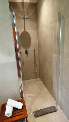 Bathroom 2, Syvota Sunset Apartments, Epirus