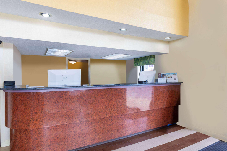 Public Area 2, Days Inn by Wyndham Florence/I-95 North, Florence