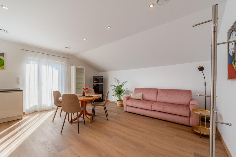 Others 3, Residence 1963 - Apartments, Bolzano