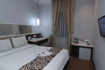 Bedroom 12