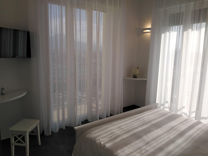 Bedroom 3, Delia Rooms & Gallery, Napoli