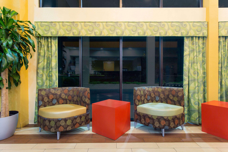 Public Area 2, Days Inn by Wyndham Florence/I-95 North, Florence