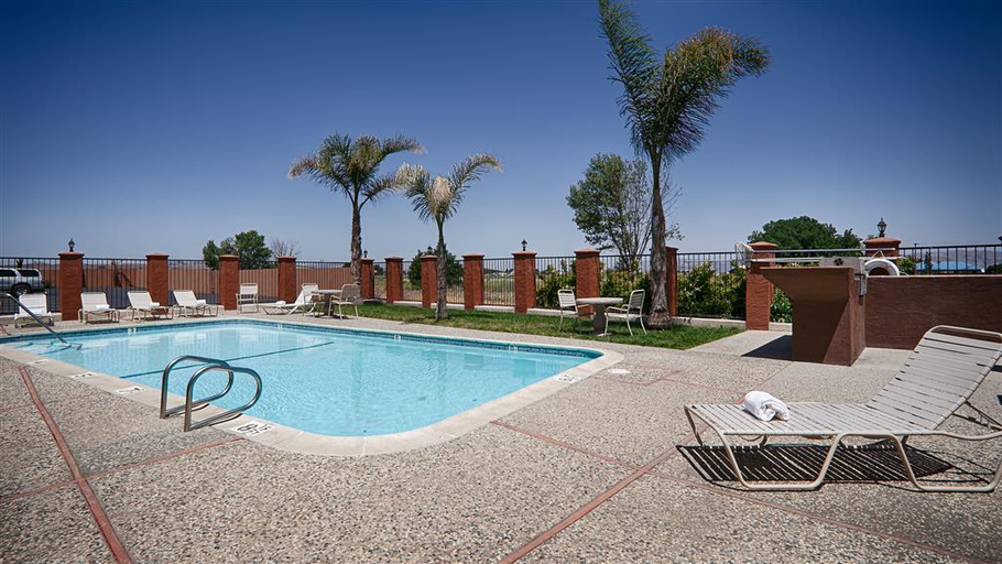 Sport & Beauty, SureStay Hotel by Best Western Hollister, San Benito