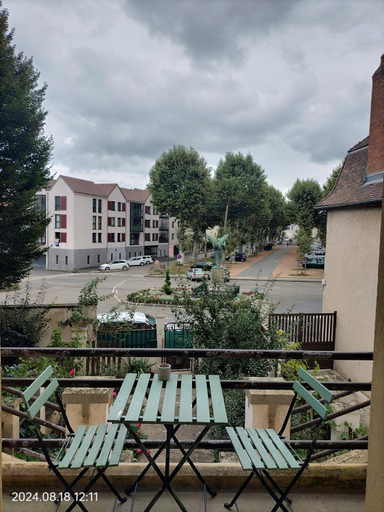 Others 4, Maison Bonhomme, Allier