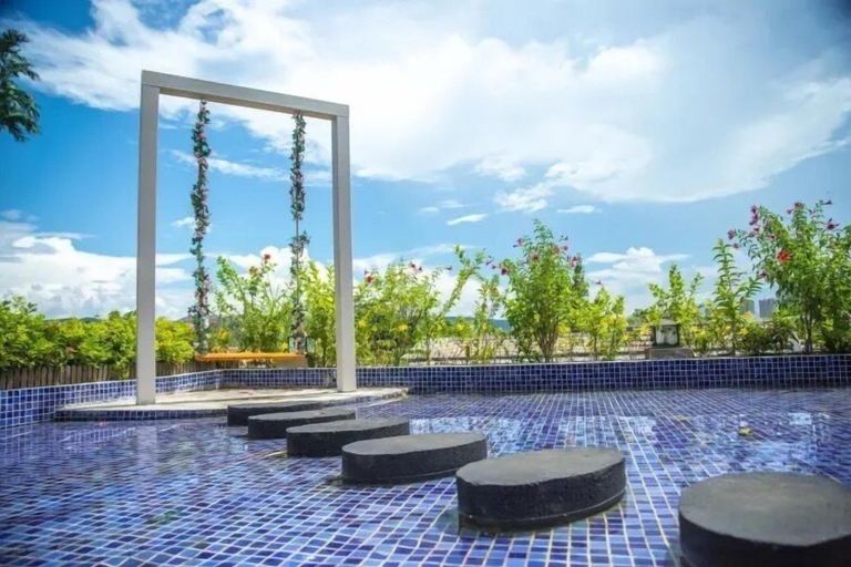 Sport & Beauty 3, Floral Hotel Roaring Elephant, Xishuangbanna Dai
