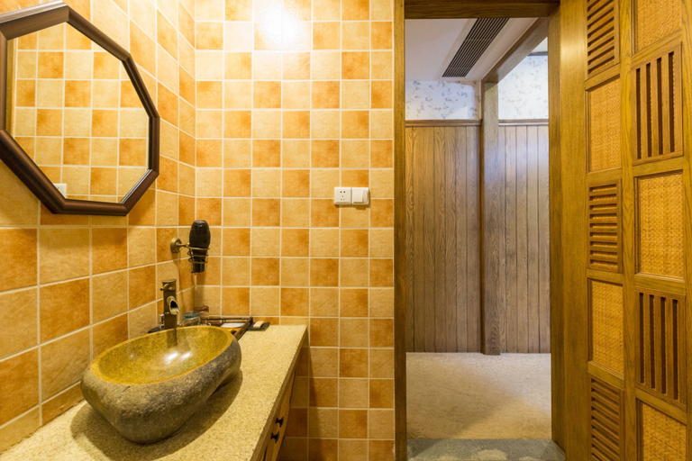 Bathroom 3, Floral Hotel Anji Zhongdeyuan, Huzhou