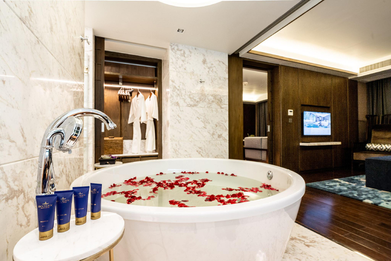 Bathroom 21