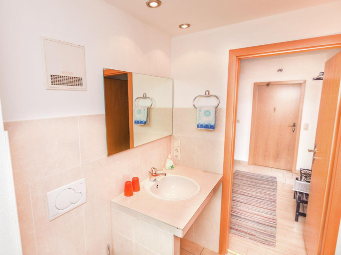 Bathroom 4, Ferienwohnung in Ruhpolding, Traunstein