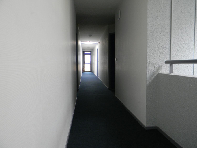 Others 4, Class-Hotel, Vienne