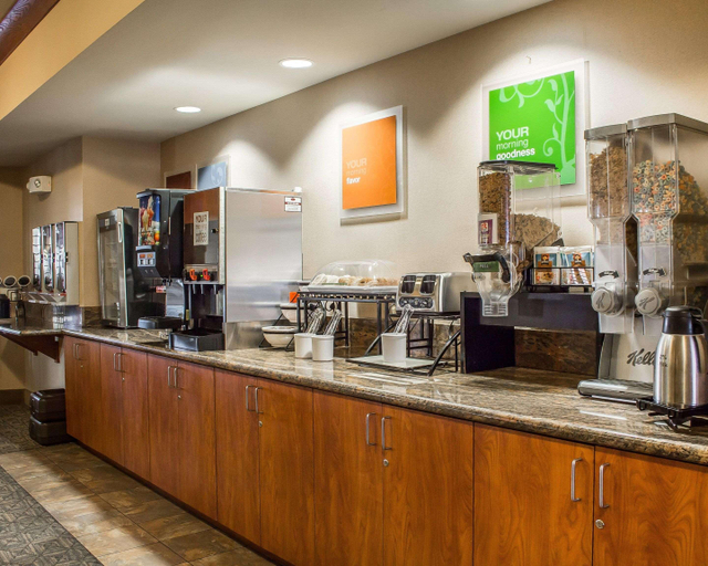 Food & Drinks 5, Comfort Inn & Suites Thatcher - Safford, Graham