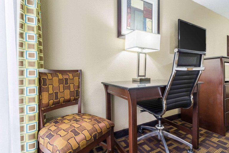 Bedroom 3, Quality Inn & Suites Arden Hills - Saint Paul North, Ramsey