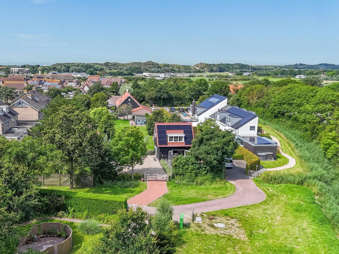 Others 3, Detached Retreat in Zoutelande near Beaches, Veere