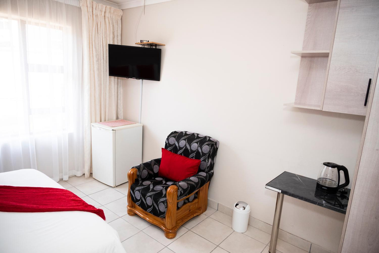 Others 5, Faces Guesthouse La Provance, Thabo Mofutsanyane