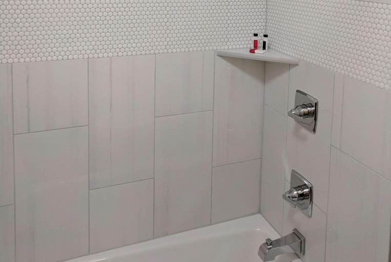 Bathroom 4, Days Inn by Wyndham Prescott, Yavapai