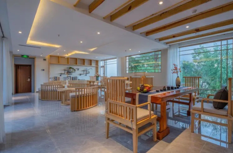 Food & Drinks 2, Floral Hotel · Nameiju Lijiang, Lijiang