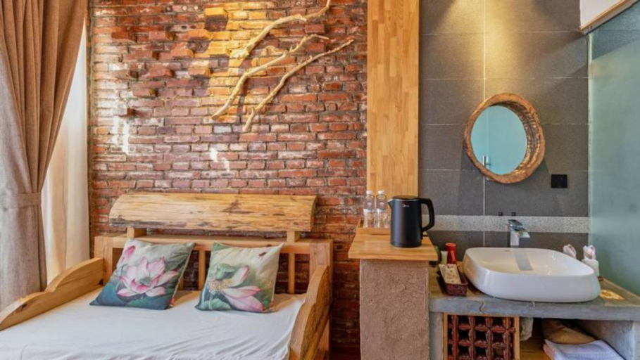 Others 5, Floral Hotel Huize AD 1727, Qujing