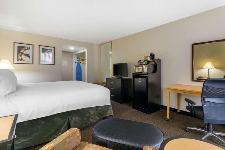 Bedroom 3, Quality Inn Tyler - Lindale, Smith