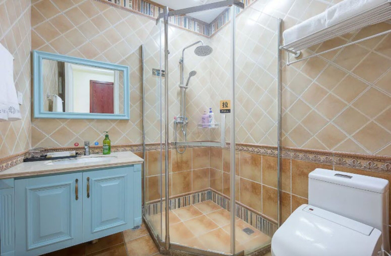 Bathroom 3, Floral Hotel · Forever Homestay Qiandao Lake, Lijiang