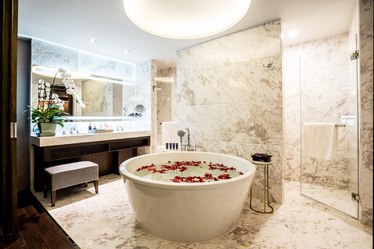 Bathroom 20