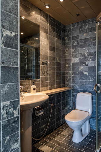 Bathroom 2, Villa Johtola, Satakunta