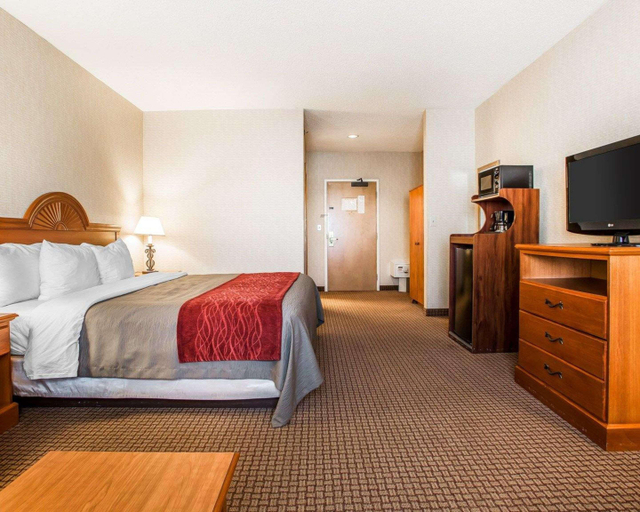 Bedroom 3, Quality Inn, Shelby