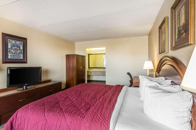 Bedroom 4, Quality Inn & Suites Easley - Greenville, Pickens