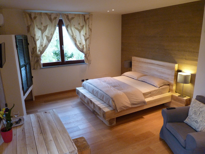 Bedroom 4, Ca'Luna Guest House, Cuneo